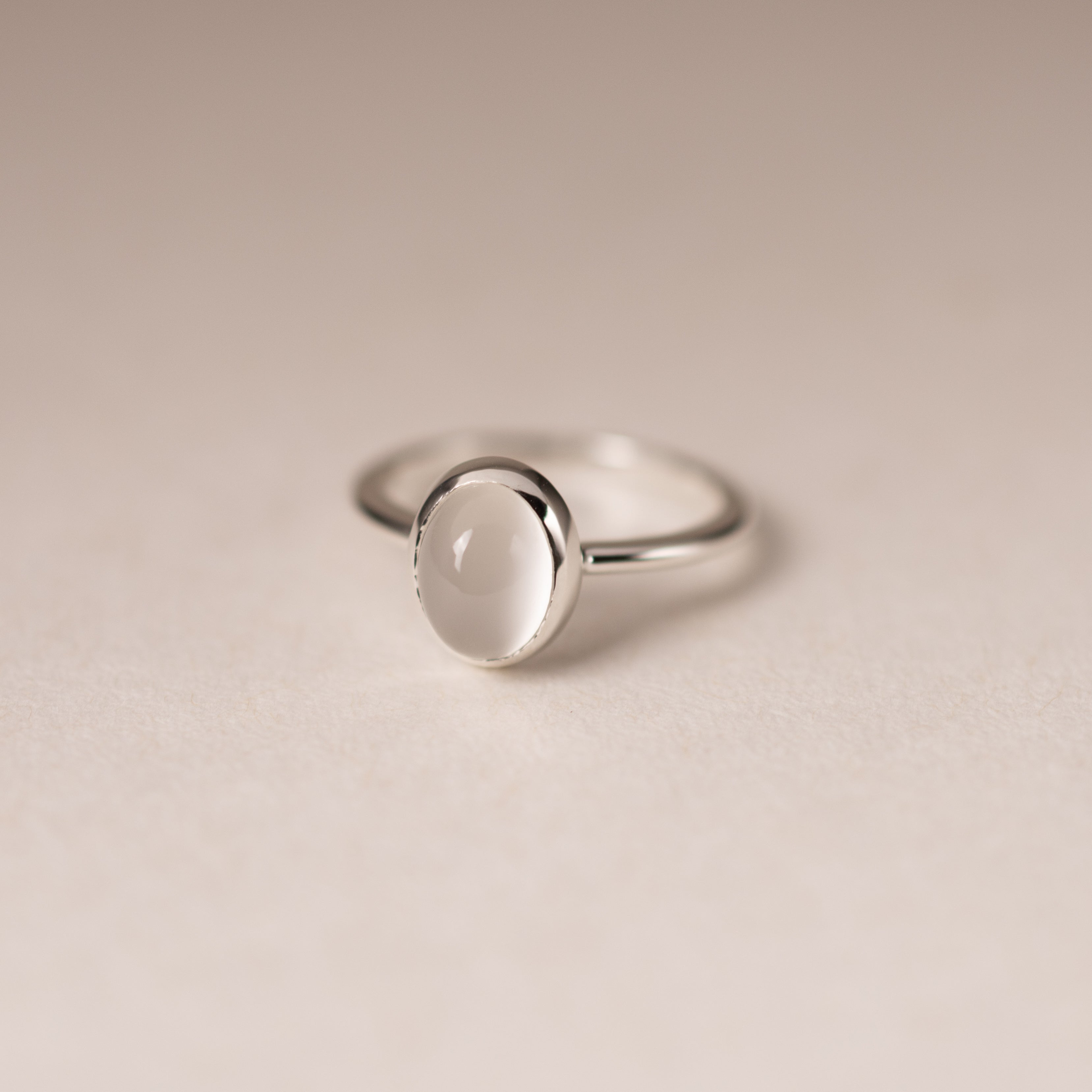 らいち【ホワイトムーンストーン】