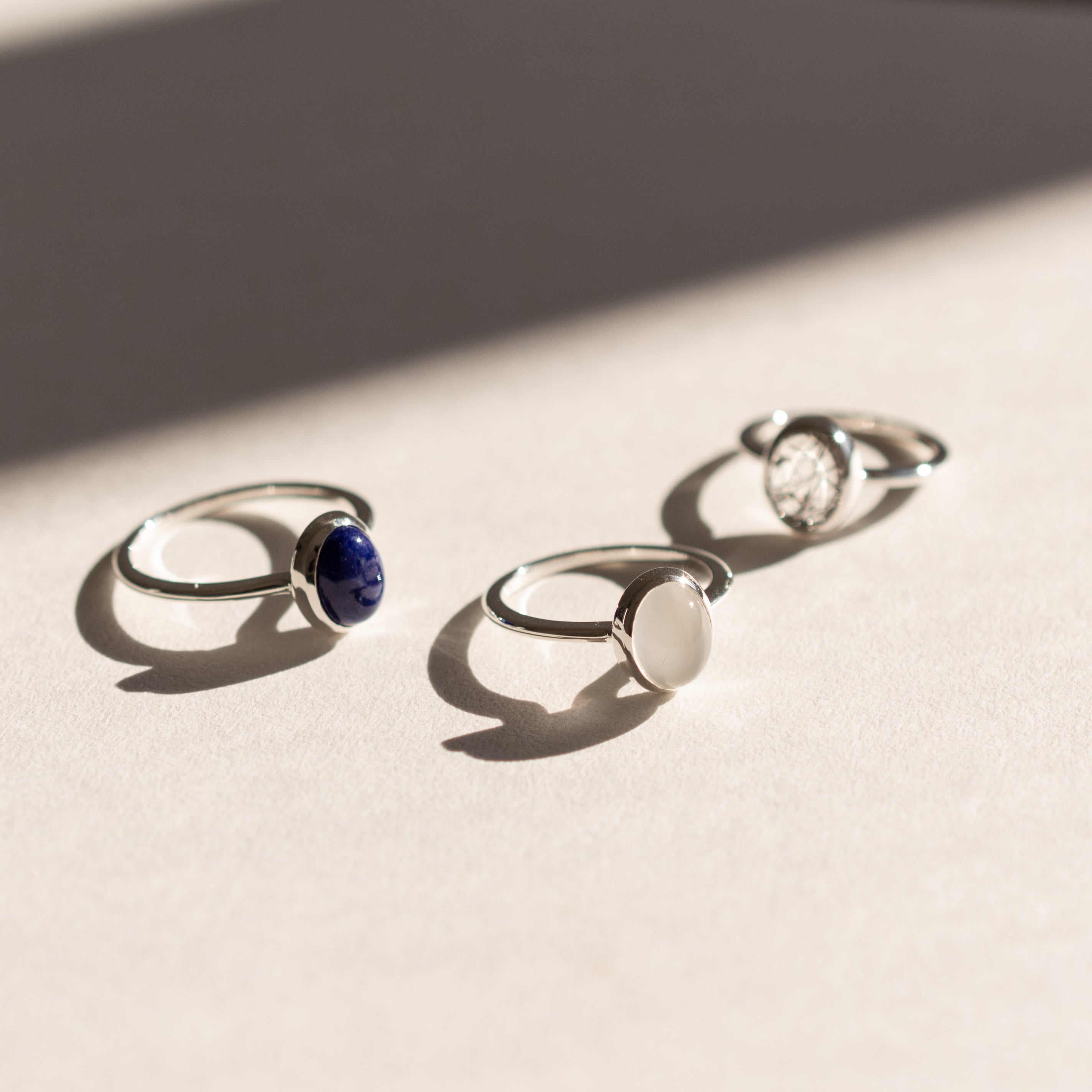 らいち【ホワイトムーンストーン】